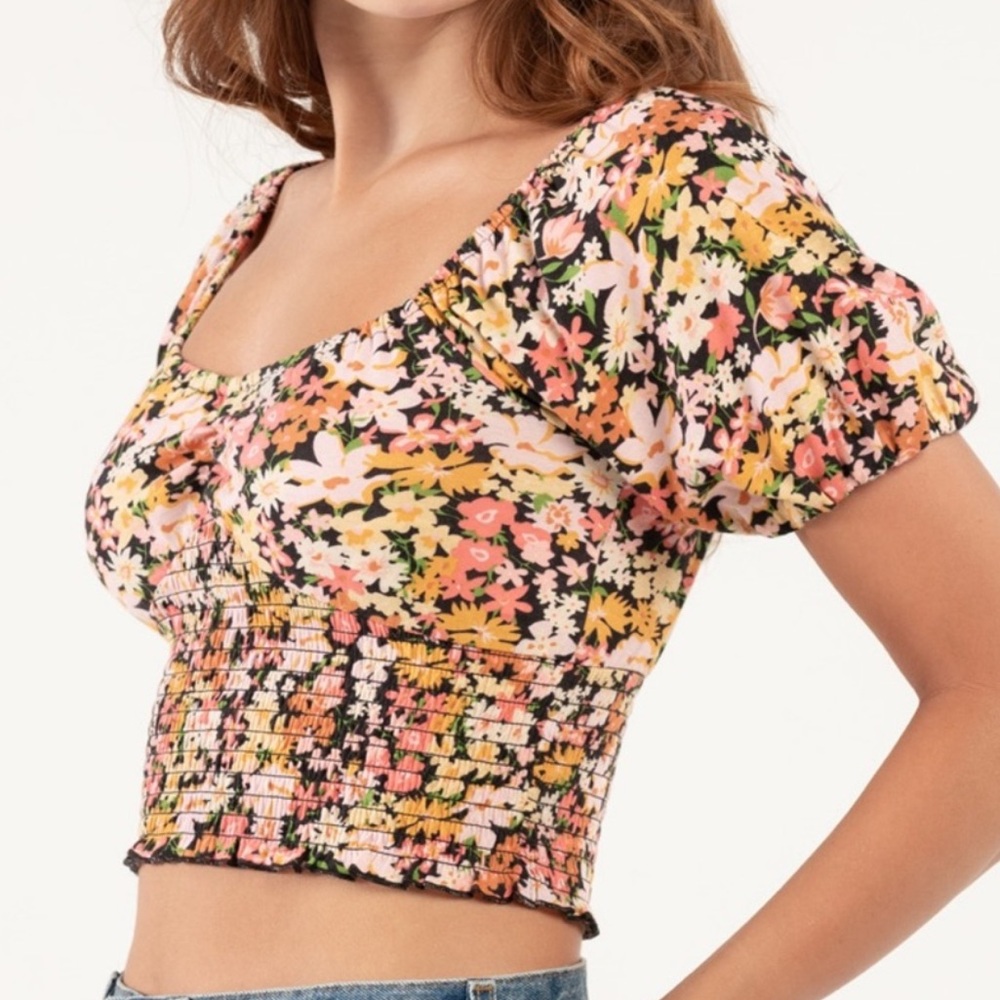 Billabong Get Along Smocked Cropped Top Cotton Pink Floral Women’s Medium NWOT